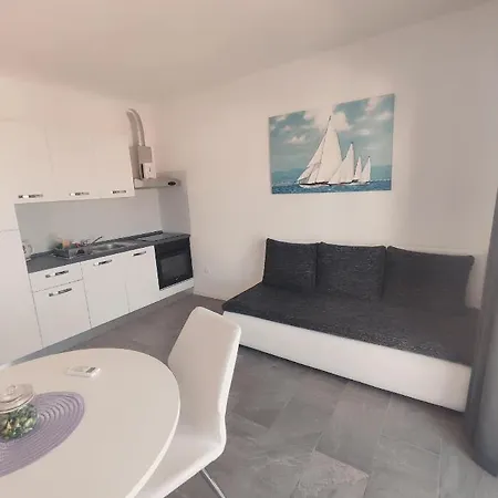 Apartman Providenca - Trogir - Close To Beach Exterior photo