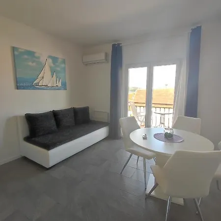Apartman Providenca - Trogir - Close To Beach Exterior photo